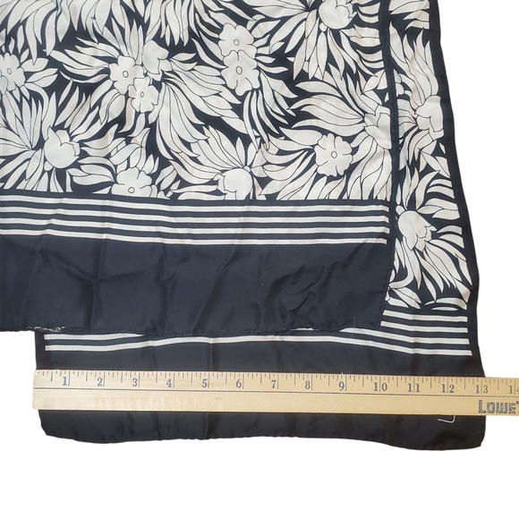 Diane Von Furstenberg Monochrome Floral Scarf. Silk, Hand Rolled - Picture 5 of 6